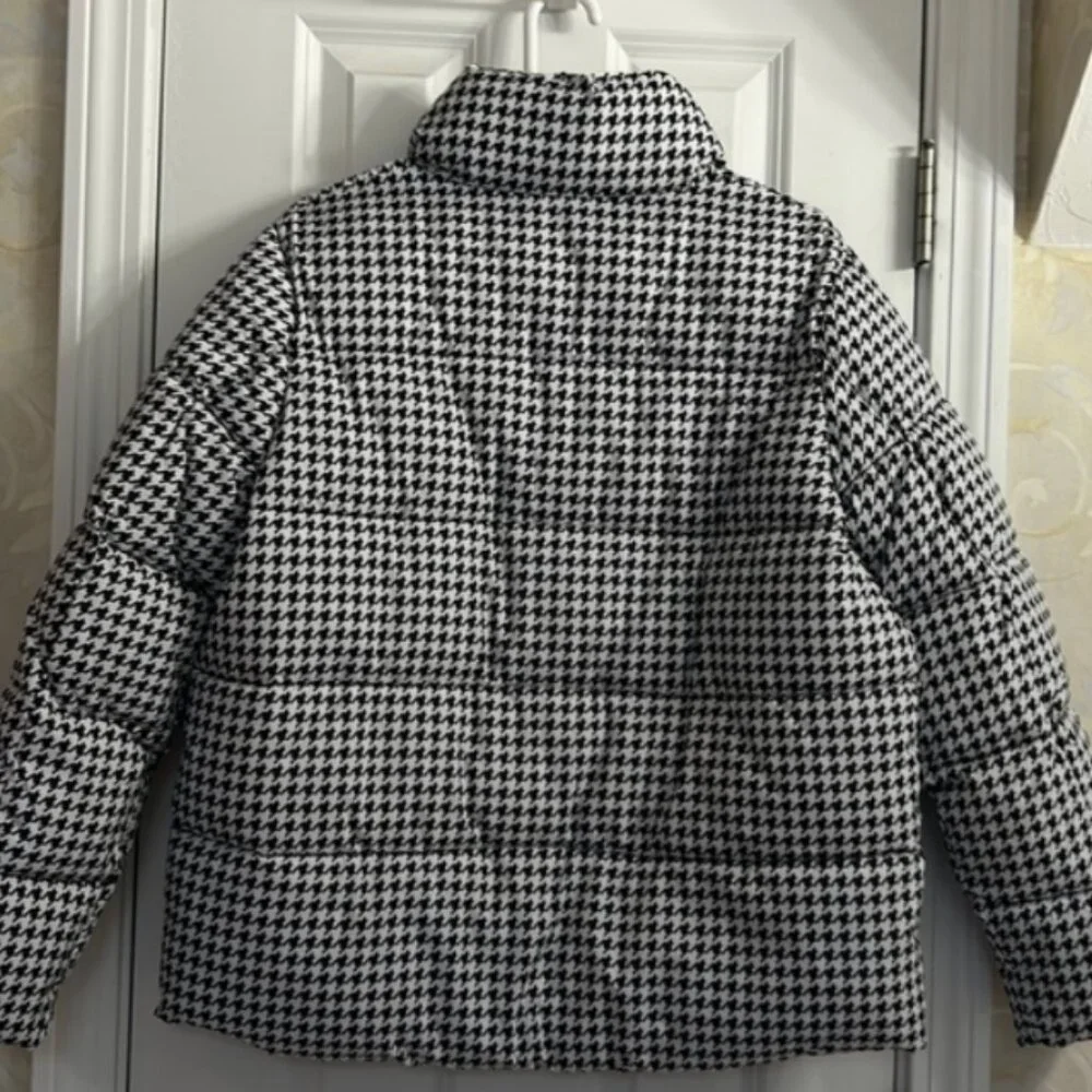 St John’s Bay Heavyweight Short Puffer Jacket in Black/White Houndstooth Plaid - Picture 7 of 10
